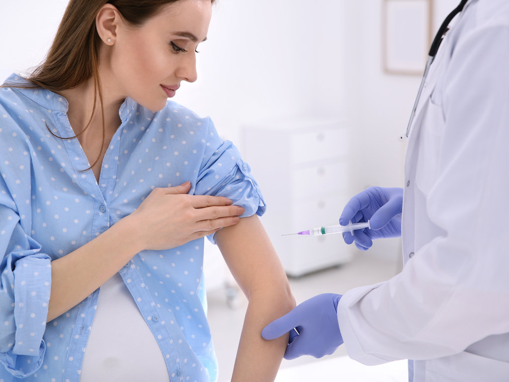Νέα έρευνα: Ο εμβολιασμός των εγκύων κατά της covid-19 μειώνει τον κίνδυνο λοίμωξης και για τα μωρά