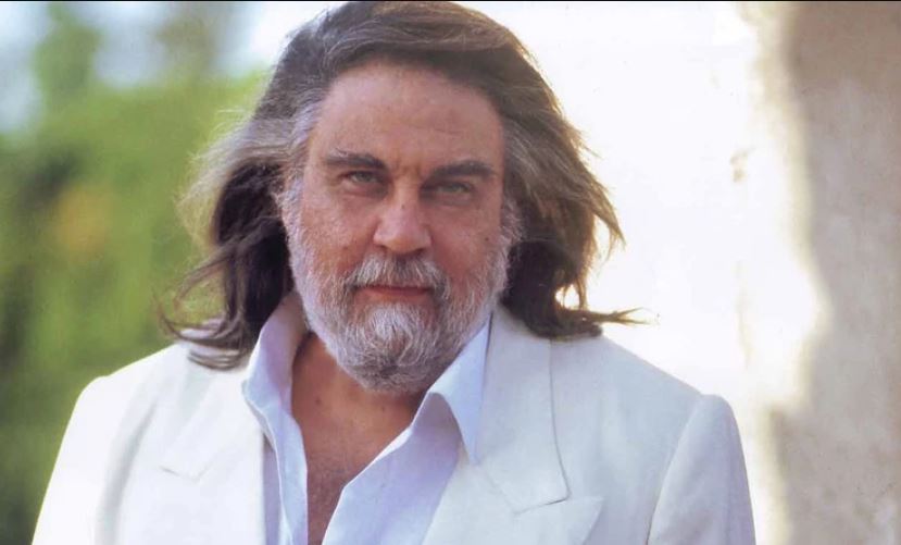 Βαγγέλης Παπαθανασίου: Κηδεύτηκε και αποτεφρώθηκε στο Pere Lachaise του Παρισιού