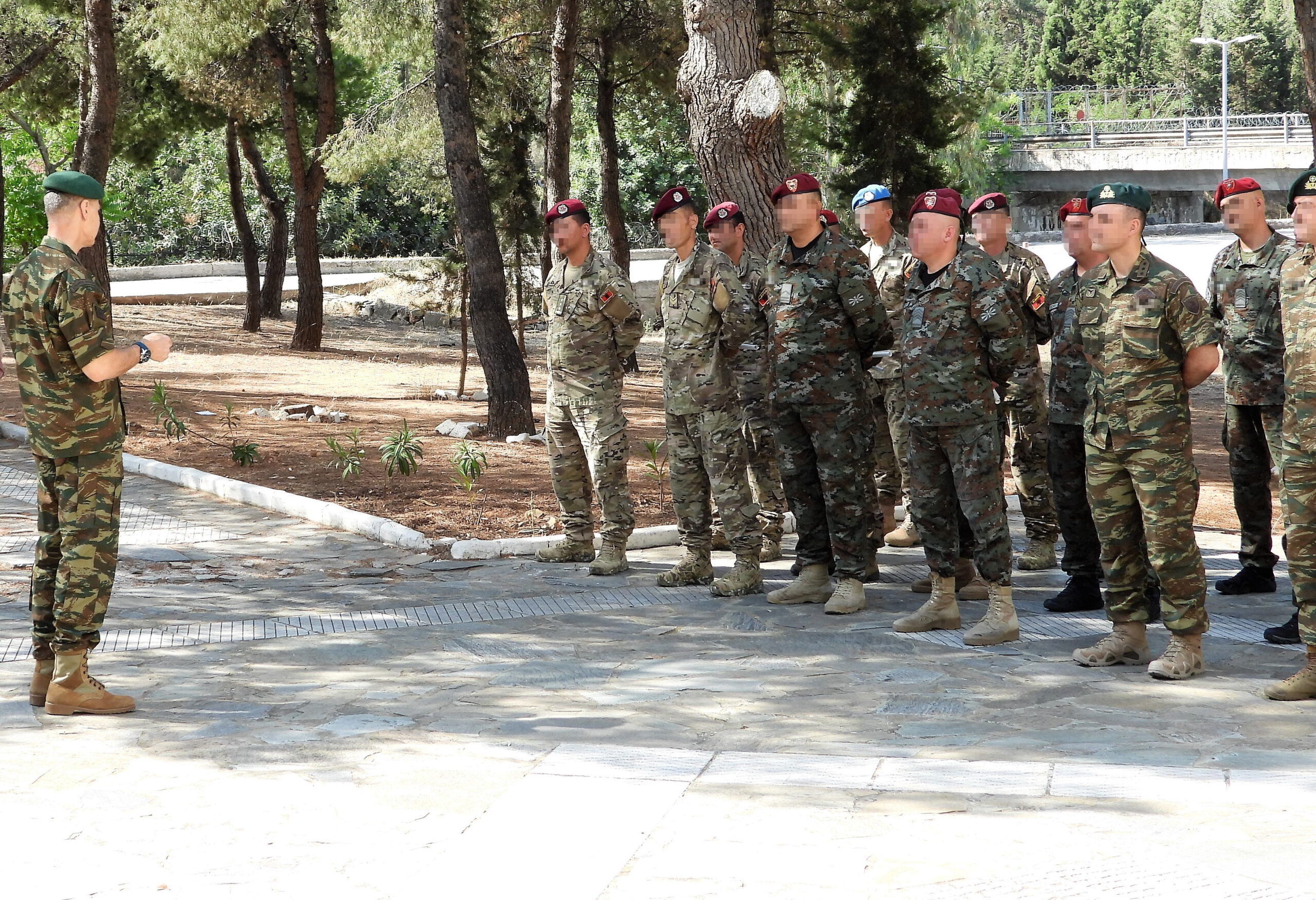 Η Ελλάδα εκπαιδεύει τους καταδρομείς των Σκοπίων και της Αλβανίας στις ειδικές επιχειρήσεις!