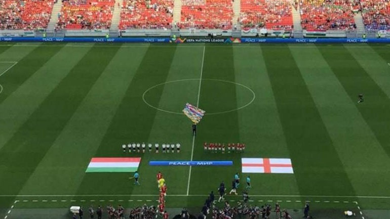 Συγκλονιστικό: 40.000 Ούγγροι «έκραξαν» τους παίκτες της εθνικής Αγγλίας που γονάτισαν για το Black Lives Matters