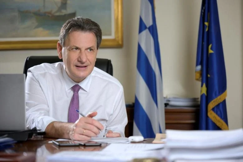 Θ. Σκυλακάκης: «Αν μειώσουμε τον ΦΠΑ, θα επωφεληθούν οι τουρίστες όχι οι Έλληνες»!