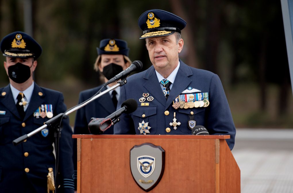 Ο Αρχηγός ΓΕΑ επισκέφθηκε τη γραμμή αναβάθμισης των F-16 σε επίπεδο VIPER