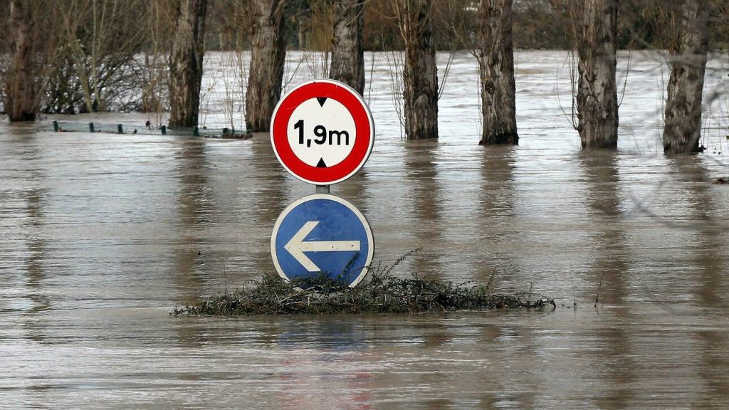 Γαλλία: Νεκρή μία 30χρονη γυναίκα από τις καταρρακτώδεις βροχές