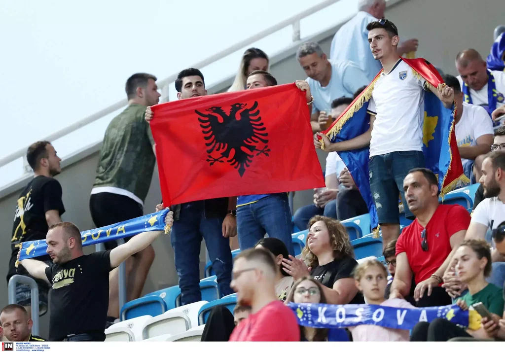 Αποδοκίμασαν τον εθνικό μας ύμνο και τους Έλληνες ποδοσφαιριστές οι Αλβανοί του Κοσσόβου