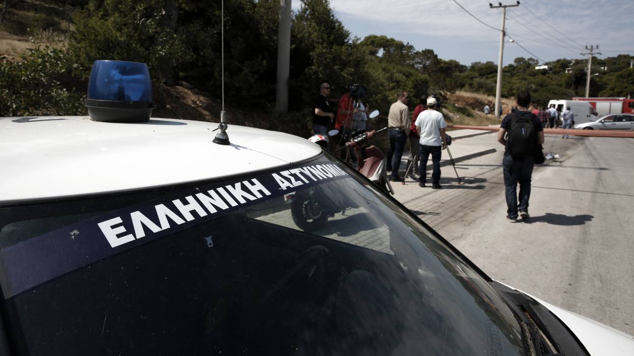 Θήβα: Ρομά πετούσαν πέτρες σε διερχόμενα αυτοκίνητα και έσπασαντρία παρμπρίζ