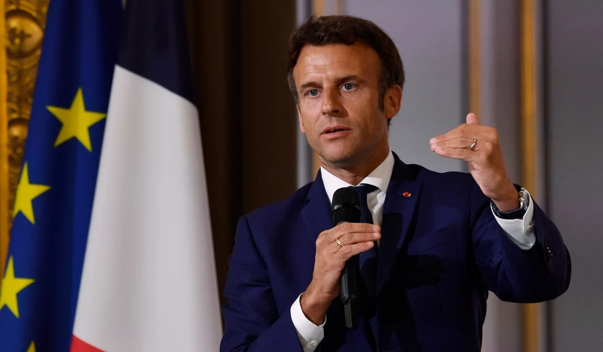 Δύο δημοσκοπήσεις δείχνουν ότι ο Μακρόν μπορεί να μην εξασφαλίσει πλειοψηφία στην Εθνοσυνέλευση