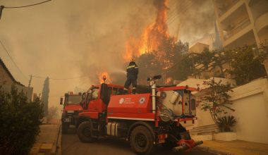 ΚΕΔΕ: «Καμία από τις τελευταίες τεράστιες φωτιές δεν ήταν απόρροια πράξεων ή παραλείψεων των Δήμων»