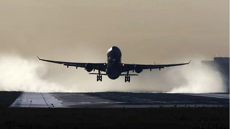 Συγκλονιστική μαρτυρία από επιβάτιδα της πτήσης Αθήνα-Θεσσαλονίκη: «Άρχισα να προσεύχομαι»