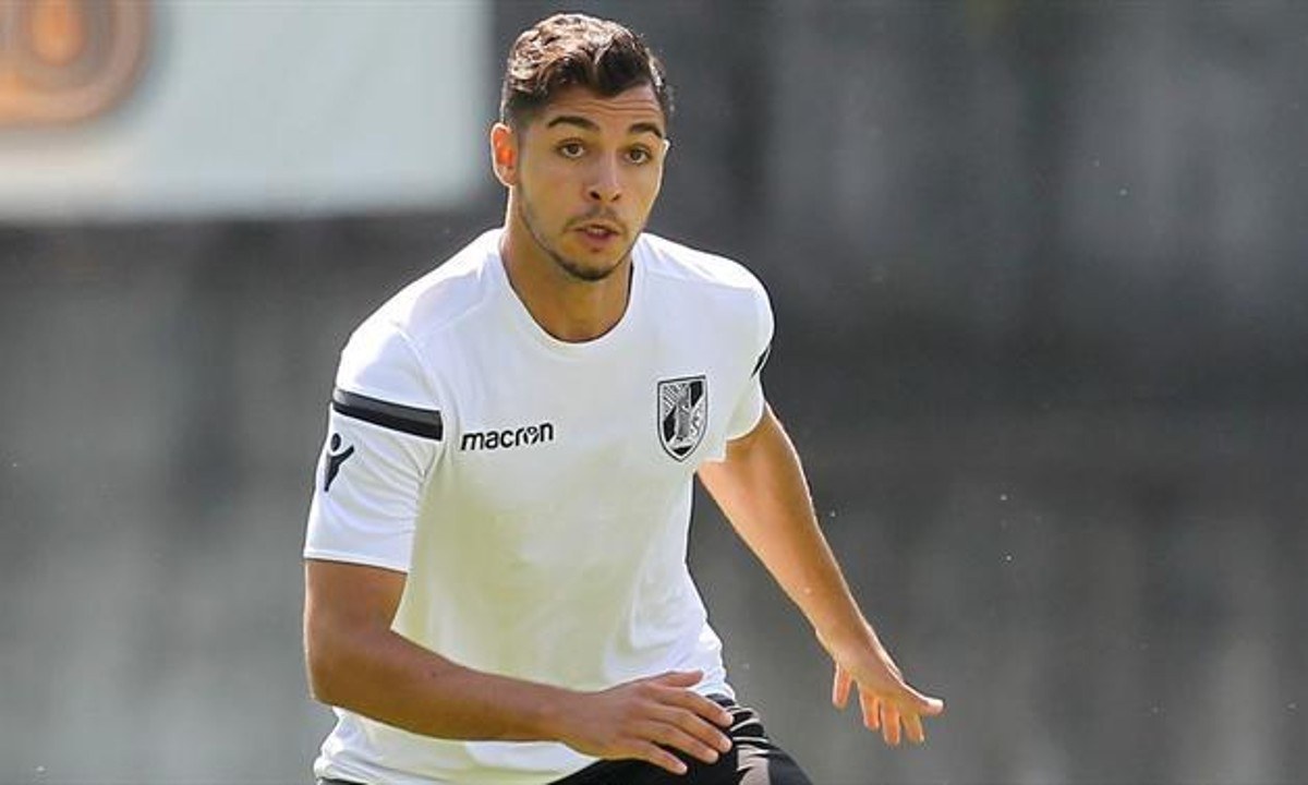 Ο ΠΑΟΚ ανακοίνωσε την απόκτηση του Πορτογάλου μπακ Ράφα Σοάρες