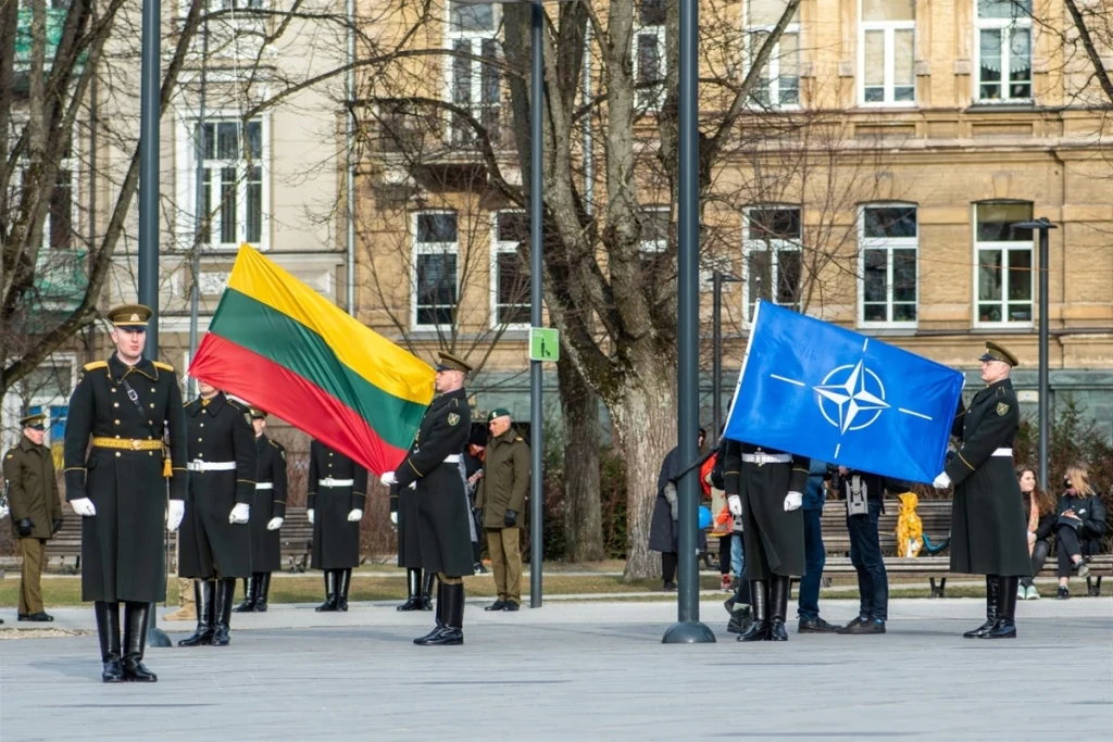 Αυξημένη παρουσία του ΝΑΤΟ στην περιοχή ζητούν οι ηγέτες των χωρών της Βαλτικής