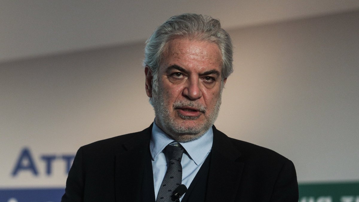 Με κορωνοϊό διαγνώστηκε ο πλήρως εμβολιασμένος Χρήστος Στυλιανίδης