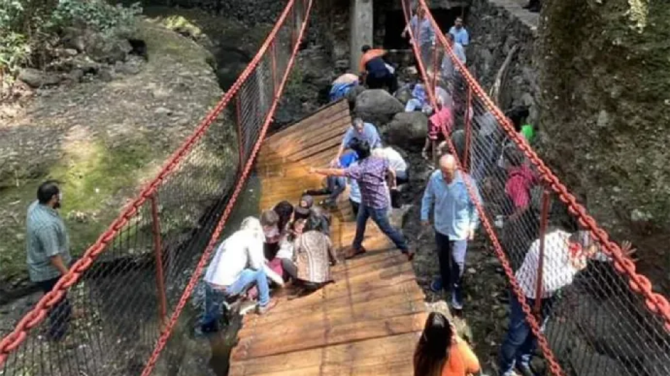 Μεξικό: Τουλάχιστον 25 οι τραυματίες έπειτα από κατάρρευση κρεμαστής γέφυρας (βίντεο)