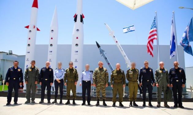 Ολοκλήρωσε την επίσκεψη στο Ισραήλ ο Α/ΓΕΕΘΑ – Τι είπε για Iron Dome και Heron