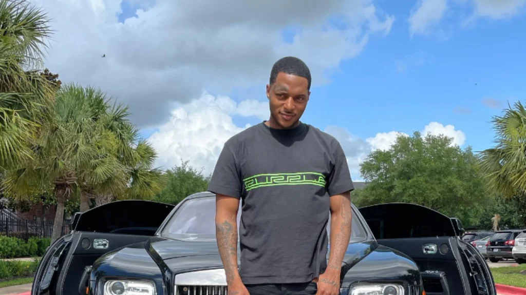 ΗΠΑ: «Γάζωσαν» τον ράπερ FBG Cash μέσα στο αυτοκίνητό του στο Σικάγο – Μαζί του μια 29χρονη που είναι σε κρίσιμη κατάσταση