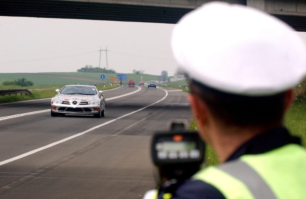 Οι παραβάσεις του ΚΟΚ χτύπησαν κόκκινο: Πρόστιμο σοκ για συσκευές αντιραντάρ