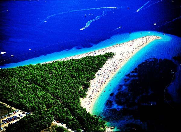 Zlatni Rat: Η παραλία που… μετατοπίζεται – Eντυπωσιακές εικόνες!