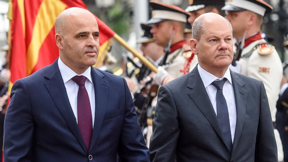 Ο Σολτς λέει «ναι» στην έναρξη ενταξιακών διαπραγματεύσεων για τα Σκόπια: «Αφού λύθηκε το ονοματολογικό»