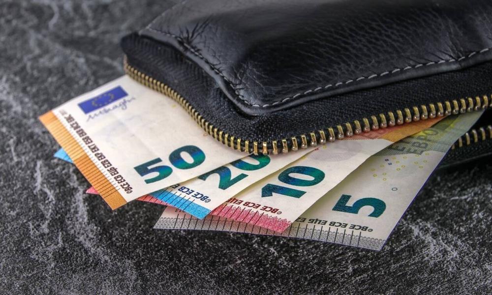 Εφορία: Πώς θα δηλώσουν τα αναδρομικά ποσά οι μισθωτοί και οι συνταξιούχοι