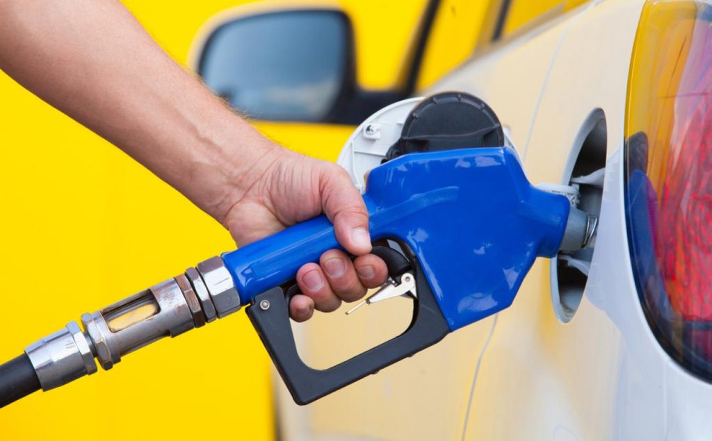 Πρόεδρος Βενζινοπωλών Αττικής: «Τα 2,5 ευρώ έφτασε η αμόλυβδη βενζίνη»