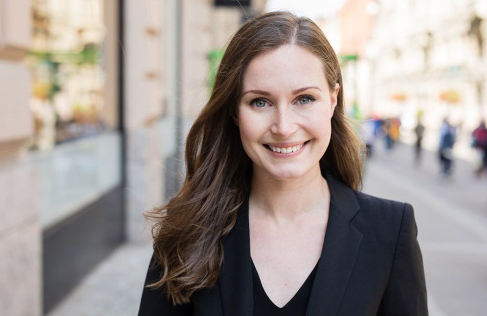 Χαμός στη Φινλανδία: Η φωτογραφία με τα οπίσθια της πρωθυπουργού Σάνα Μαρίν προκάλεσε θύελλα αντιδράσεων