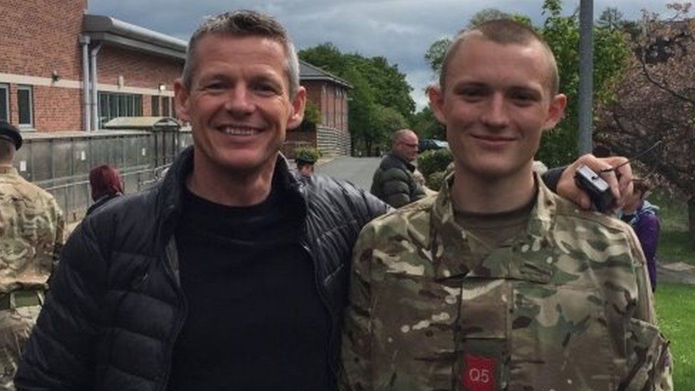 Βρετανός στρατιώτης σκοτώθηκε στο Σεβεροντονέτσκ – Πώς η Δύση έστειλε χιλιάδες στελέχη ενόπλων δυνάμεων ως «εθελοντές» στην Ουκρανία