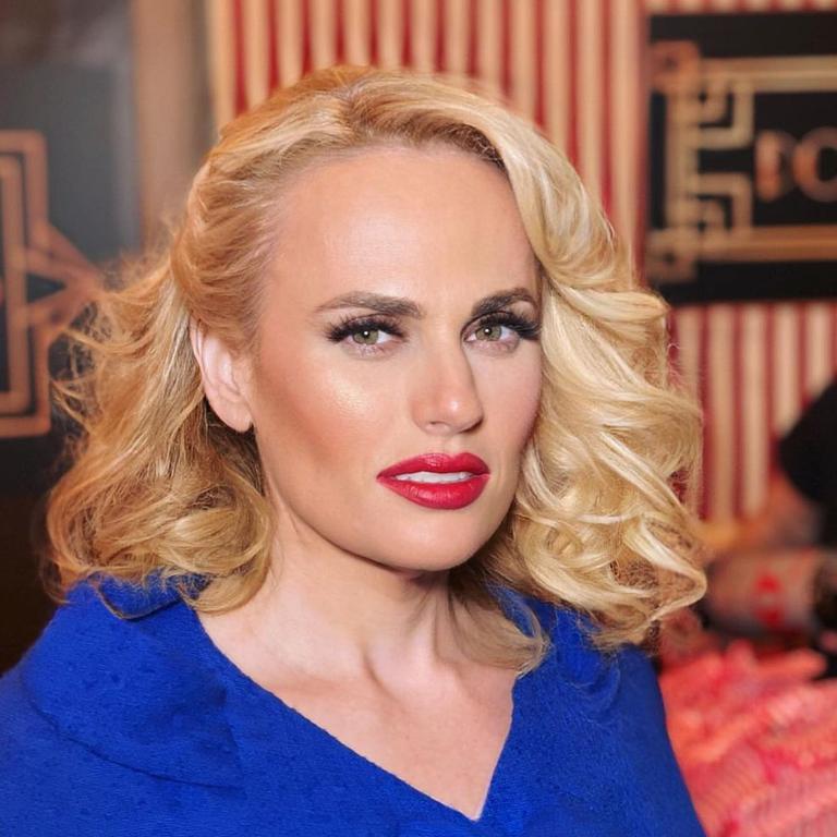 Rebel Wilson: «Νόμιζα πως έψαχνα τον πρίγκιπα – Αλλά αυτό που χρειαζόμουν ήταν μια πριγκίπισσα»