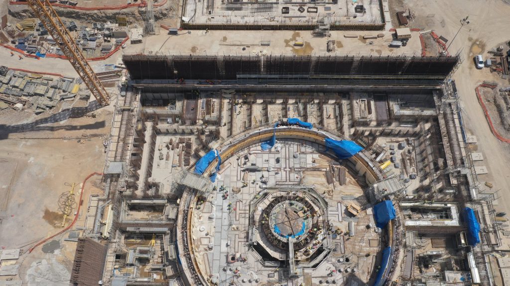 Το 2023 ξεκινά τη λειτουργία του ο πυρηνικός σταθμός στο Ακούγιου λέει ο Τούρκος υπουργός Ενέργειας