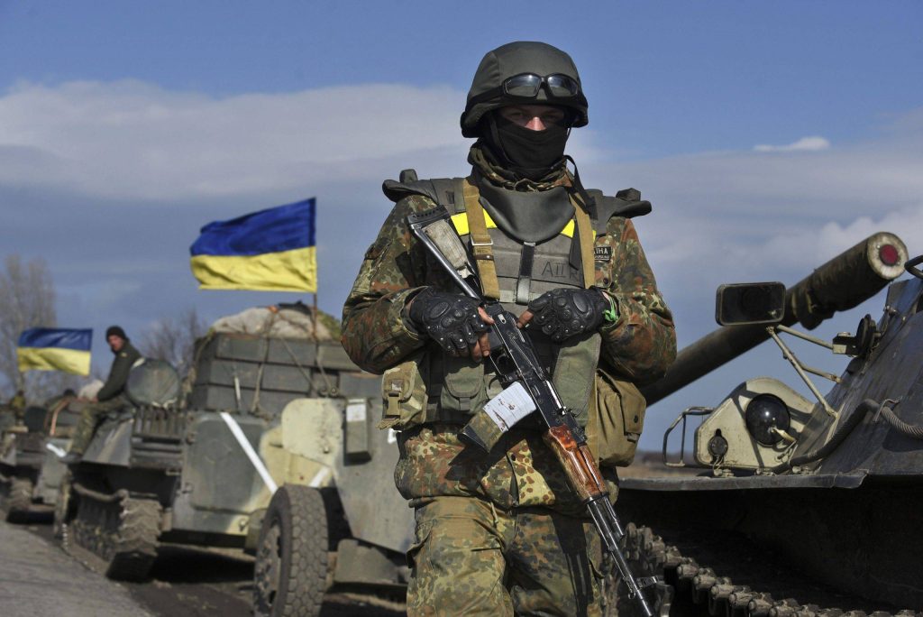 Ρωσικό υπουργείο Άμυνας: Ουκρανοί εθνικιστές σκότωσαν 32 στρατιώτες τους που αποφάσισαν να παραδοθούν