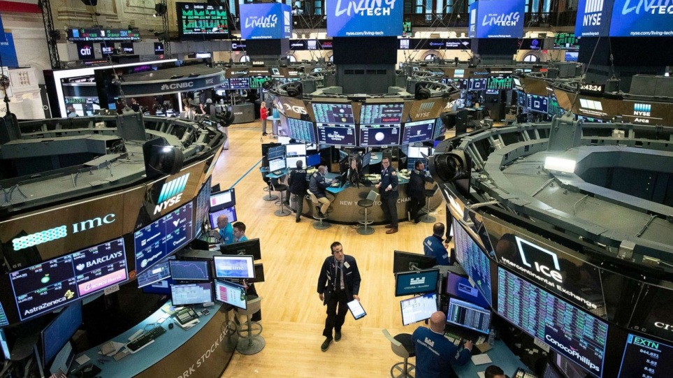 Wall Street: Σε χαμηλά 12μήνου ο Dow Jones – «Βουτιά» 4,5% για Nasdaq