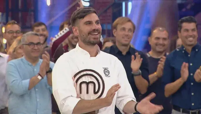 MasterChef: Ο Παναγιώτης Κουμουνδούρος πήρε το έπαθλο των 50.000 ευρώ