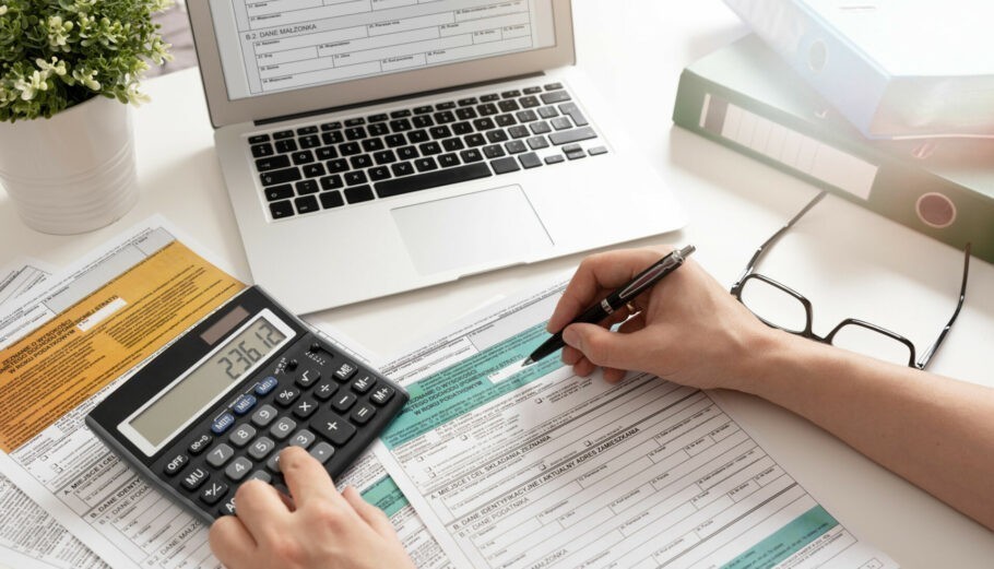 Φορολογικές δηλώσεις 2022: Αντίστροφη μέτρηση για τη λήξη της προθεσμίας υποβολή τους – Στα 855 ευρώ ο μέσος φόρος