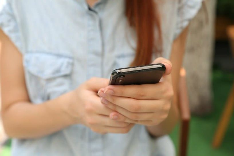 Πανελλαδικές Εξετάσεις: Ανοίγει σήμερα η πλατφόρμα για τα αποτελέσματα μέσω SMS στο κινητό