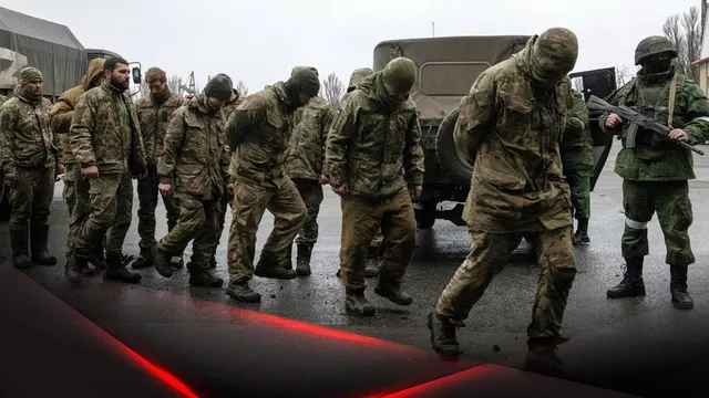 Ουκρανοί στρατιώτες από το εργοστάσιο Azot στο Σεβεροντονέτσκ άρχισαν να παραδίδουν τα όπλα τους