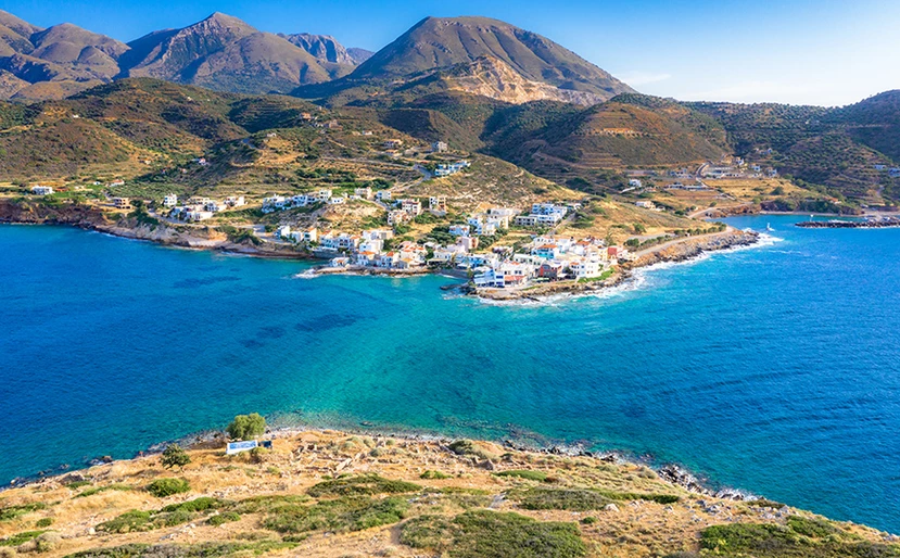 Μόχλος: Ο «μαγικός» παραθαλάσσιος οικισμός στο Λασίθι που αξίζει να επισκεφθείτε (φώτο)