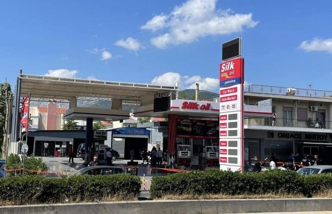 Ενέδρα στον Γέρακα: Ξεσπά ο πατέρας του 38χρονου – «Η νύχτα σκότωσε το παιδί μου!»