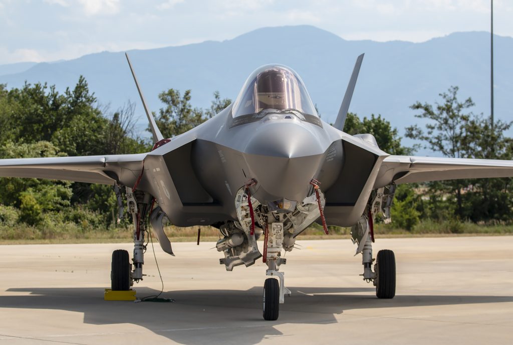 Τελικά στα… Σκόπια είδαν πρώτοι τα F-35 (φωτό)