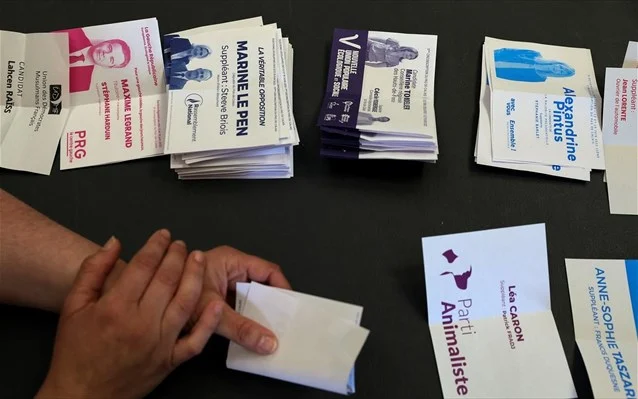 Εκλογές στη Γαλλία: Ελαφρώς αυξημένος ο αριθμός των ψηφοφόρων στον β’ γύρο μέχρι το μεσημέρι