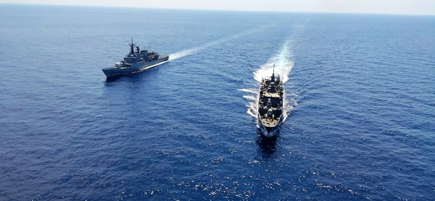 Συνεκπαίδευση της φρεγάτας «Ύδρα» με την ιταλική «Libeccio» νοτιοδυτικά της Κρήτης (φωτο)