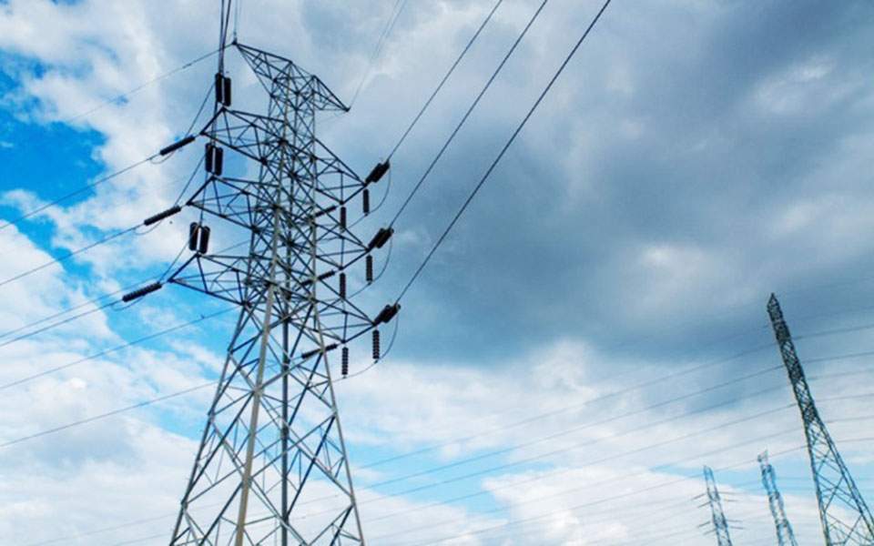 Αποκαταστάθηκε η βλάβη της ΔΕΔΔΗΕ – Επανήλθε το ρεύμα στα νότια προάστια