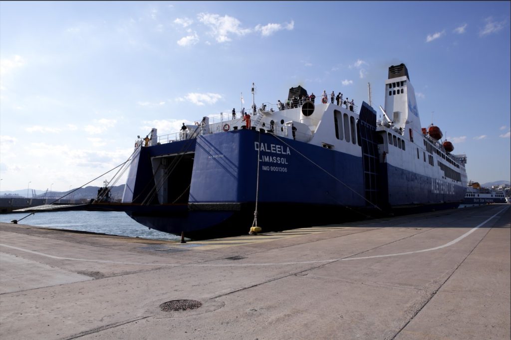 Ακτοπλοϊκή σύνδεση Ελλάδας – Κύπρου: Κατέπλευσε στο λιμάνι του Πειραιά το πλοίο «Daleela»