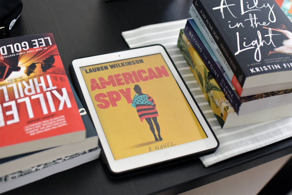 Περίεργη διάρρηξη και κλοπή υπολογιστών από αυτοκίνητο Αμερικανού διπλωμάτη που εκτελούσε αποστολή στην Αθήνα