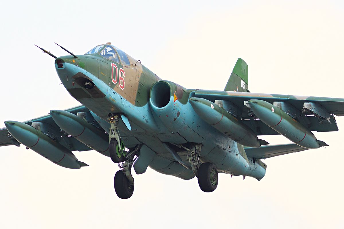 Ρωσικό Su-25 κατέπεσε στα σύνορα με την Ουκρανία – Νεκρός ο πιλότος του