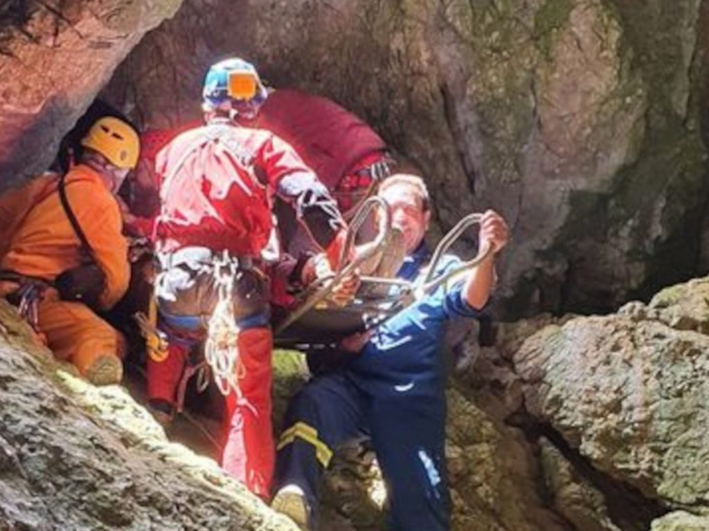 Λασίθι: Επιχείρηση διάσωσης 67χρονου σπηλαιολόγου – Ανασύρθηκε με τραύμα στο ισχίο