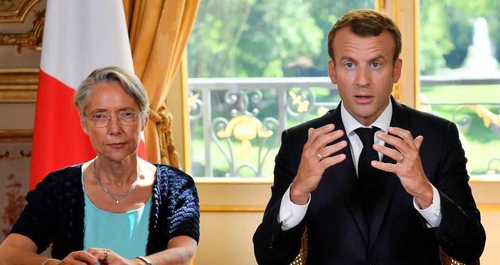 Γαλλία: H πρωθυπουργός συγκάλεσε υπουργικό συμβούλιο για να καλύψει τα «ορφανά» υπουργεία