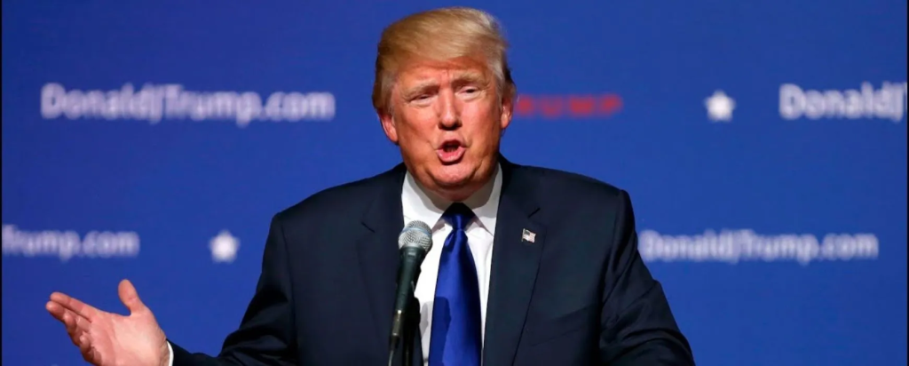 Ντόναλντ Τραμπ σε ΛεΜπρόν Τζέιμς: «Σκέφτηκες ποτέ να γίνεις γυναίκα;» (βίντεο)