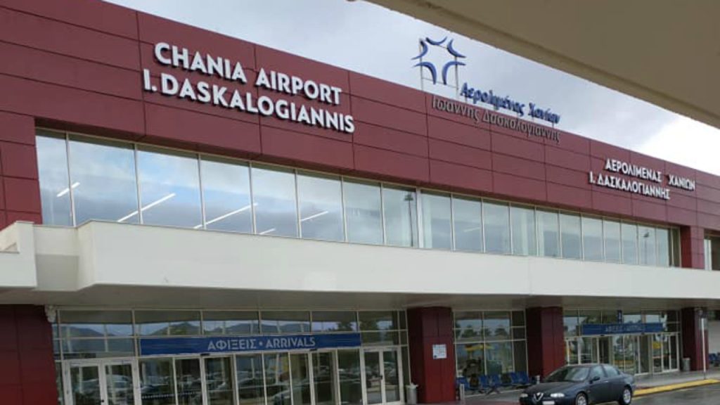 Αναστάτωση στο αεροδρόμιο Χανίων -11χρονη κατέβηκε μόνη της από το αεροπλάνο & την έψαχνε το πλήρωμα