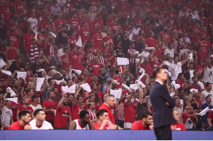 Basket League: «Καμπάνα» στον Ολυμπιακό για τον τρίτο τελικό με τον Παναθηναϊκό