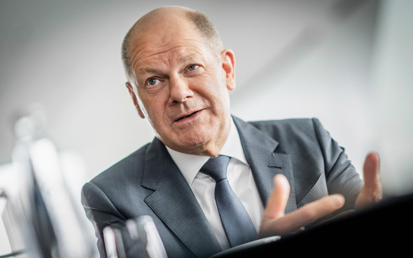 Όλαφ Σολτς: Αδιανόητη μια εταιρική σχέση με τη Ρωσία στο άμεσο μέλλον