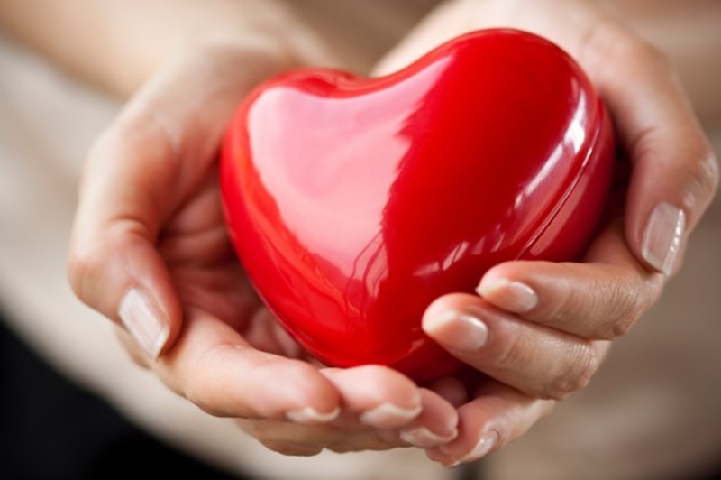 Έρευνα: Η καρδιά πιέζεται να αντλεί 2-4 φορές περισσότερο αίμα κάθε λεπτό τις πολύ ζεστές μέρες