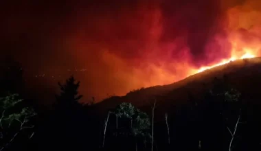 Μεγάλη φωτιά στα Κατεχόμενα – Εκκενώνονται χωριά